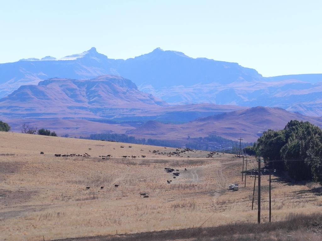 J&B Lodge Underberg Buitenkant foto